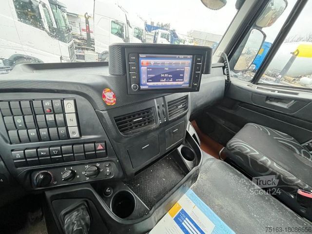 Tippbil IVECO TRACKER AD450TW 4 Achs Muldenkipper Meiller