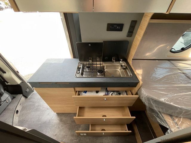 Camper van PÖSSL Trenta 640 Plus*Modell 2025**Rahmenfenster**