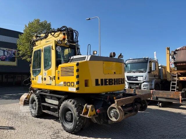 Pelle sur roues Liebherr A 900 C ZW Litronic