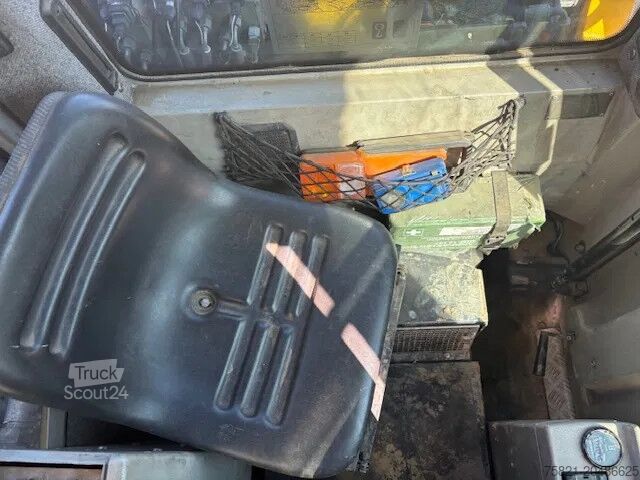 Pelle sur roues Liebherr A 900 C ZW Litronic