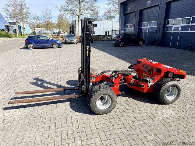 Chariot élévateur embarqué sur camion Palfinger BM 214