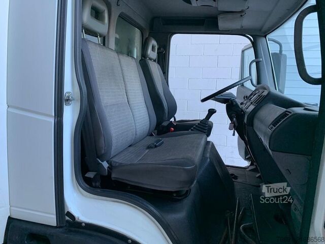 Camion bâché Nissan Atleon 35.15 - Furgone in Lega con Telo