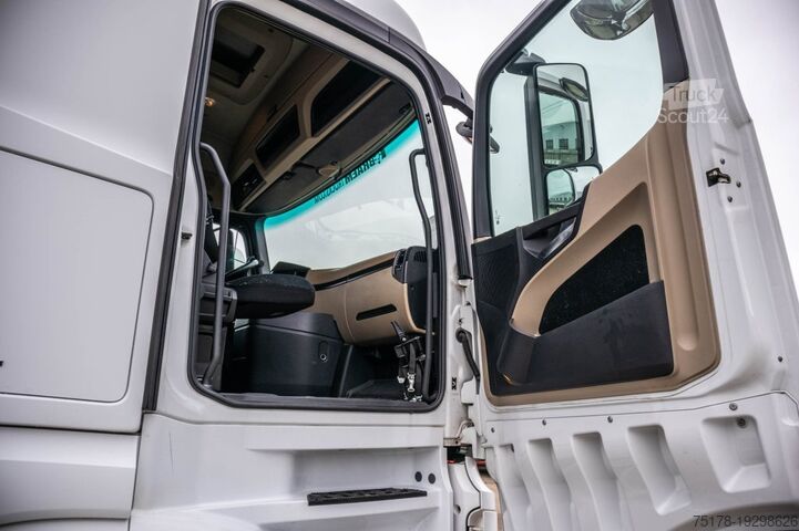 Standard tractor MERCEDES ACTROS 1845 LS