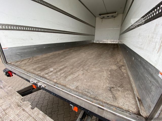 Рефрижераторний вантажівка MERCEDES-BENZ 1523 Atego | Carrier Xarios 600*LBW 1,50to.*AC