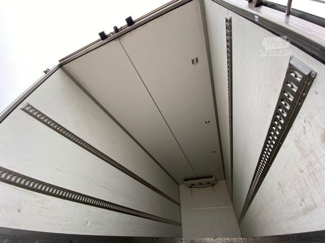 Рефрижераторний вантажівка MERCEDES-BENZ 1523 Atego | Carrier Xarios 600*LBW 1,50to.*AC