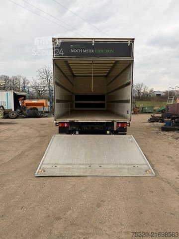 Transporter mit Koffer MAN 8.180 koffer Ladebordw.