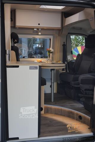 Kastenwagen Wohnmobil / Campervan LMC Innovan Pure 600 8G Auto FAS Schlafdach Navi
