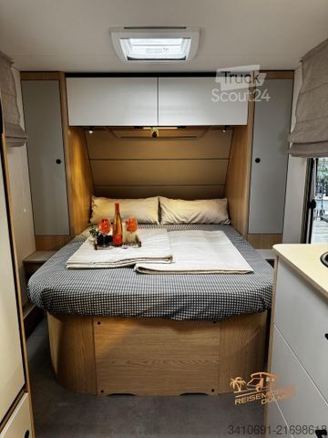 Kemperis LMC Style 70 453 D 70 Jahre Paket Therme 1800kg