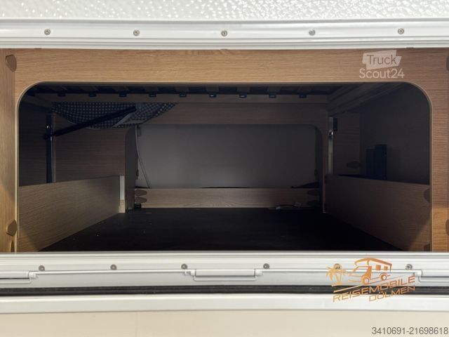 Kemperis LMC Style 70 453 D 70 Jahre Paket Therme 1800kg