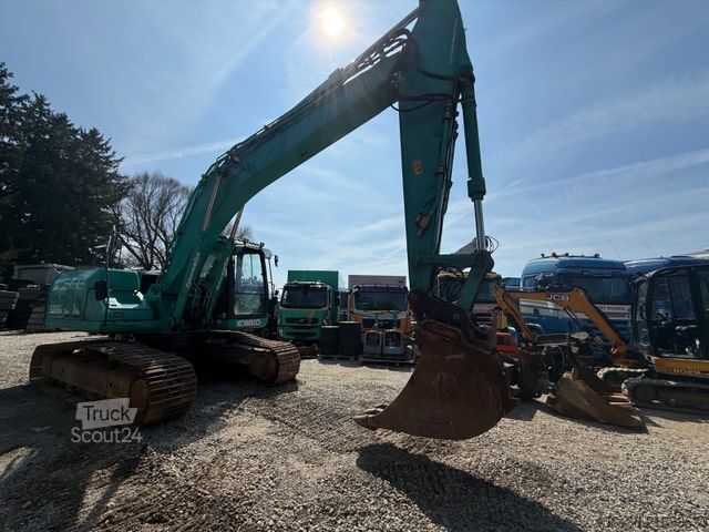 Escavatore cingolato KOBELCO SK210