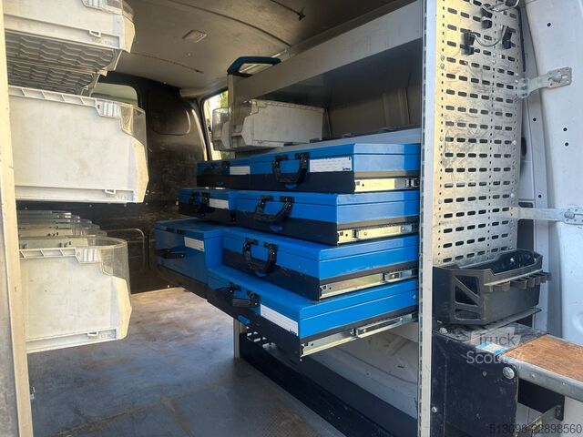 Duba panelată VW T6.1 SORTIMO REGALS. DACHTRÄ. KLIMA AHK 1.HAND