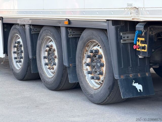 Semi-reboque frigorífico SCHMITZ CARGOBULL Doppelstock Tiefkühler /Telematic/Defrost