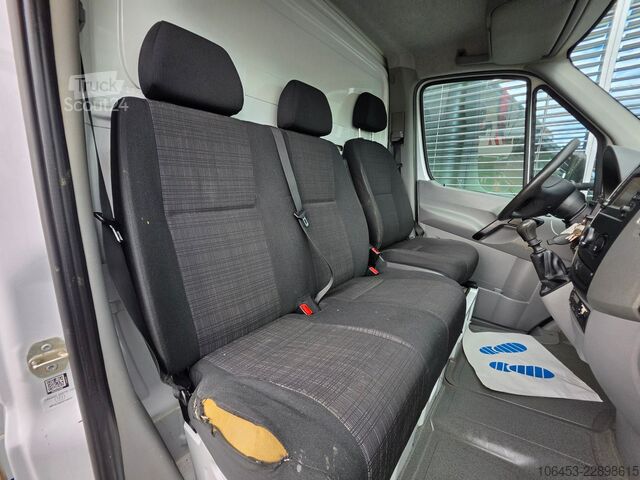 Saugwagen MERCEDES-BENZ 516 CDI 3 Achs Spühl+Kompressor+Haspel