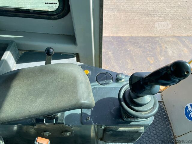  Liebherr LR622B