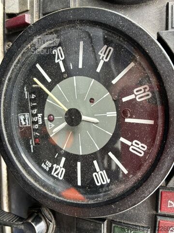 Camião de transporte de carros de competição FIAT 8060.04S