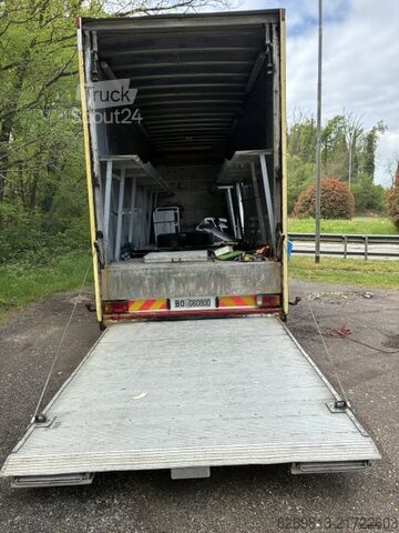 Camião de transporte de carros de competição FIAT 8060.04S