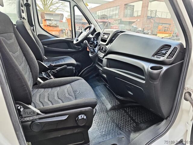 Pacelšanas platforma Iveco Daily 35-120 Multitel MT 270