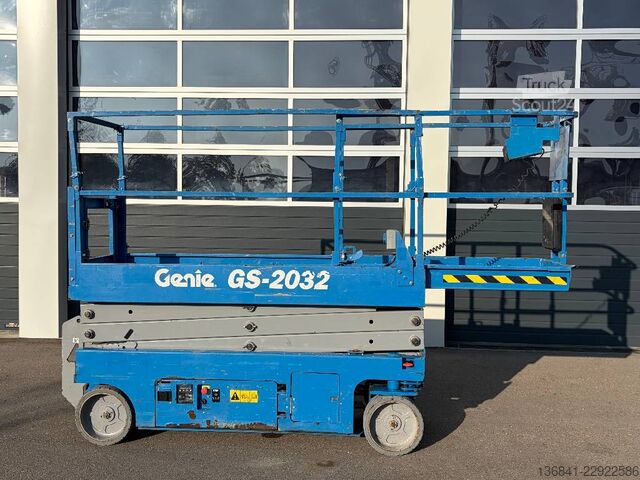 Sakselevator Genie GS 2032 8,20m Scherenarbeitsbühne