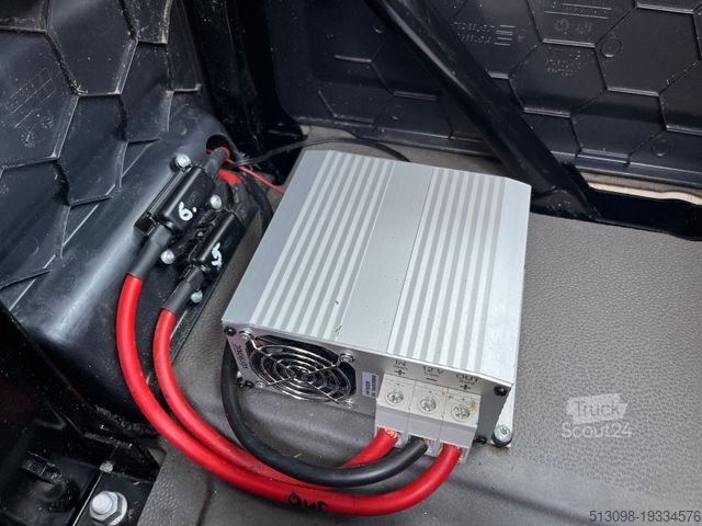 Furgão de teto alto VOLKSWAGEN CRAFTER 2.0 TDI BOTT REGALS. STANDHZG. NAVI PDC