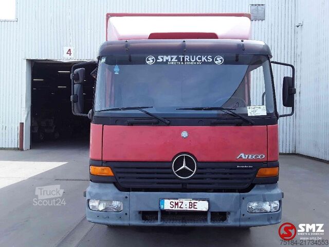 Transport de bétail Mercedes Atego 1218