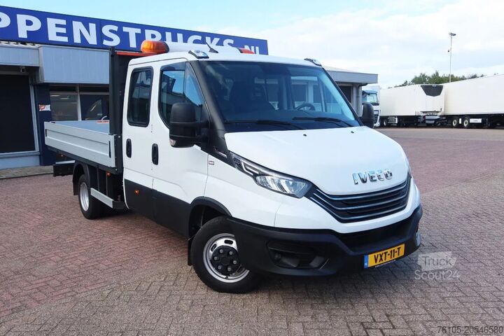 Iveco Daily 35C16 HI Matic Dubbele cabine open 7-persoons uitvoering. Dubbel lucht op achteras. 3.0  Iveco Daily 35C16 HI Matic Dubbele cabine open 7 pers...