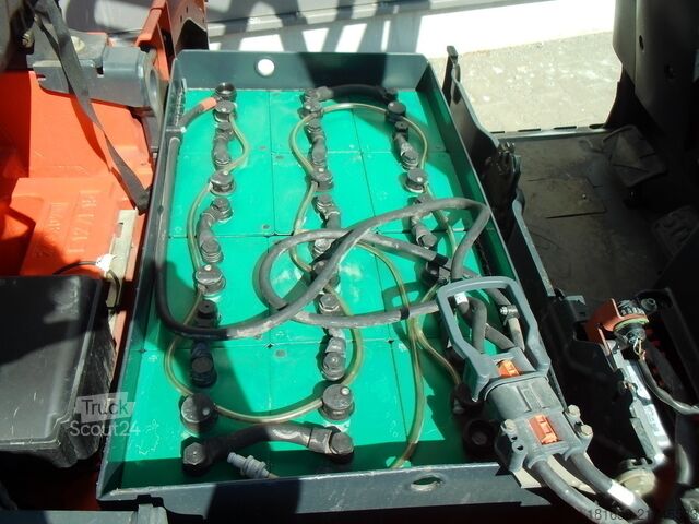 Ανυψωτικό περονοφόρο με εμπρόσθιο φορτηγό LINDE E 15 - 01