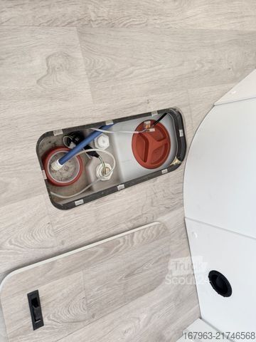 Τροχόσπιτο HYMER/ERIBA 545 Nova ~ mit Vorzelt...