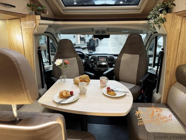 Semi-integrated camper EURAMOBIL Profila T 695 EB verfügbar ab ca.05.2026!