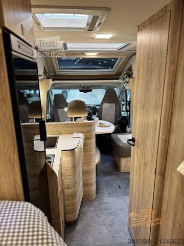 Semi-integrated camper EURAMOBIL Profila T 695 EB verfügbar ab ca.05.2026!