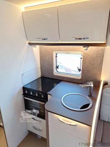 Полуинтегрированный автодом BÜRSTNER Lyseo TD 594 AHK/ SAT/ TV