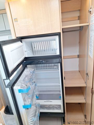 Інтегрований автокемпер HYMER/ERIBA B-Klasse ML I BlackLine 780 HUBSTÜTZEN+Autarkie