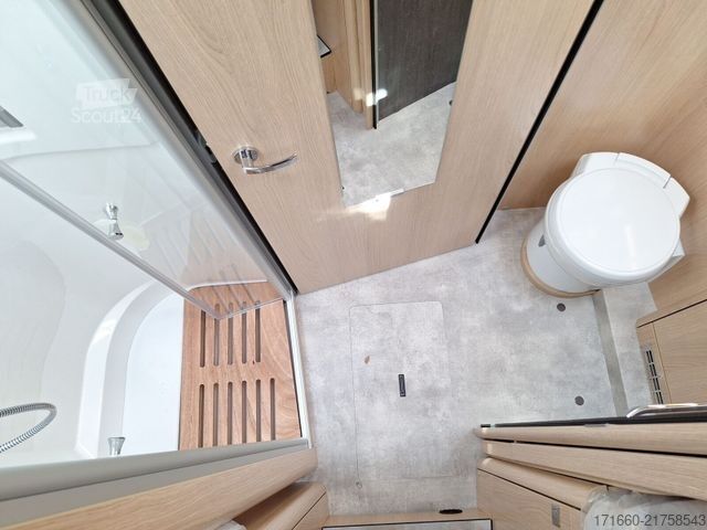 Інтегрований автокемпер HYMER/ERIBA B-Klasse ML I BlackLine 780 HUBSTÜTZEN+Autarkie