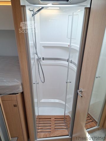 Інтегрований автокемпер HYMER/ERIBA B-Klasse ML I BlackLine 780 HUBSTÜTZEN+Autarkie