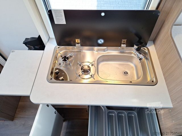 Teilintegriertes Wohnmobil CARADO V 347