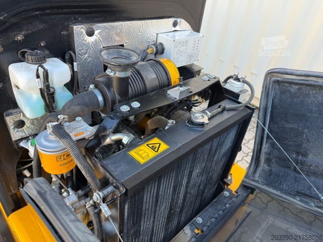 D.M. Trucks D.M. Trucks D.M. Trucks