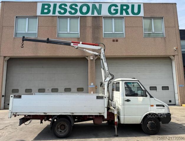 Camión de plataforma IVECO TURBO DAILY 35-10