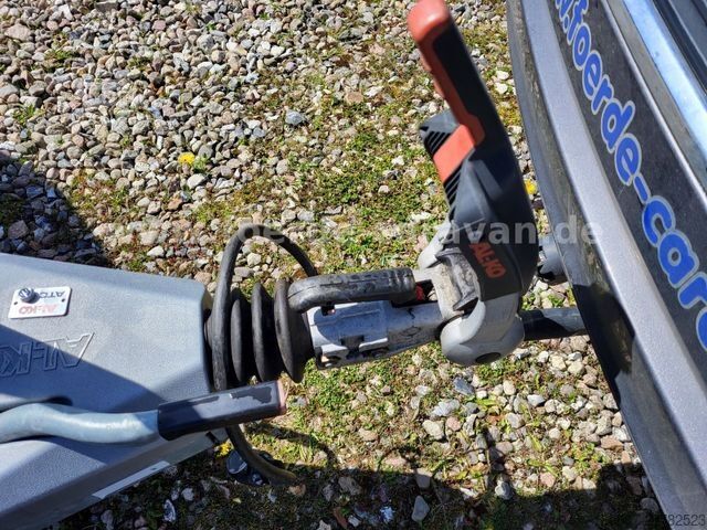 Karavan BÜRSTNER Premio 490 TS Queensbett - Nr. 11  (4)