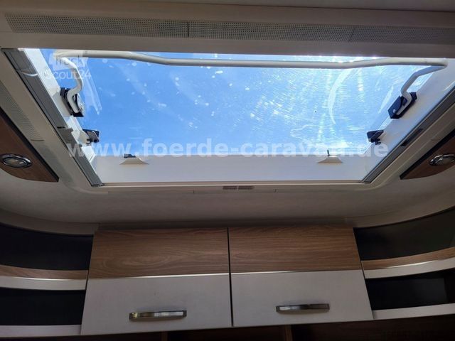 Karavan BÜRSTNER Premio 490 TS Queensbett - Nr. 11  (4)