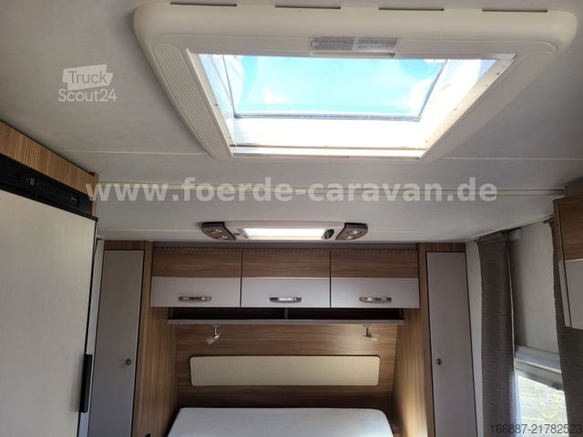 Karavan BÜRSTNER Premio 490 TS Queensbett - Nr. 11  (4)