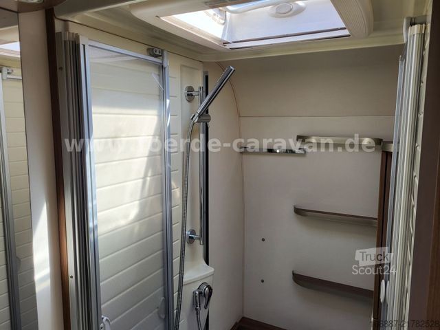 Caravana BÜRSTNER Averso Top 545 TS Queensbett Nr. 17  (5)