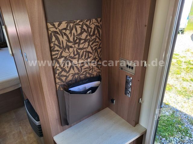 Caravana BÜRSTNER Averso Top 545 TS Queensbett Nr. 17  (5)