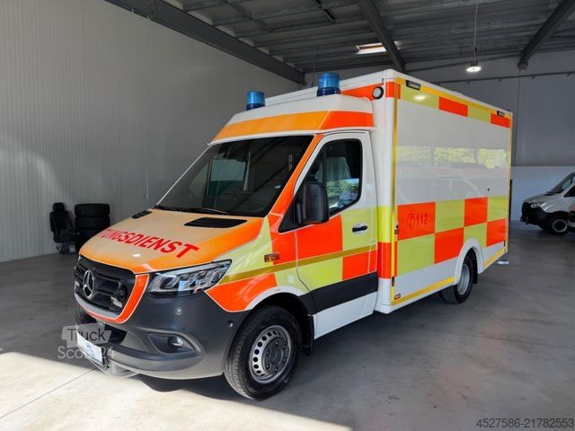 Požiarnické auto MERCEDES-BENZ Sprinter III 516 RTW/KTW KOFFER*RETTUNGSFAHRZEUG