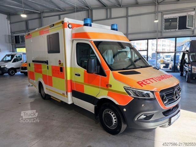 Požiarnické auto MERCEDES-BENZ Sprinter III 516 RTW/KTW KOFFER*RETTUNGSFAHRZEUG