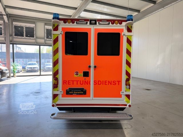 Požiarnické auto MERCEDES-BENZ Sprinter III 516 RTW/KTW KOFFER*RETTUNGSFAHRZEUG