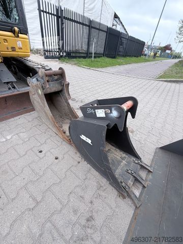Mini excavator KOMATSU PC26 MR-3 + Löffel Packet  / TOP