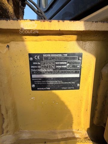 Mini ekskavatör KOMATSU PC26 MR-3 + Löffel Packet / TOP