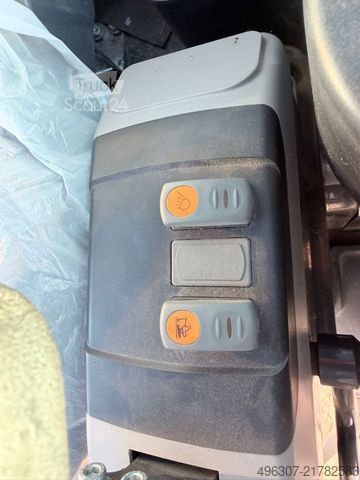 Mini excavator KOMATSU PC26 MR-3 + Löffel Packet  / TOP