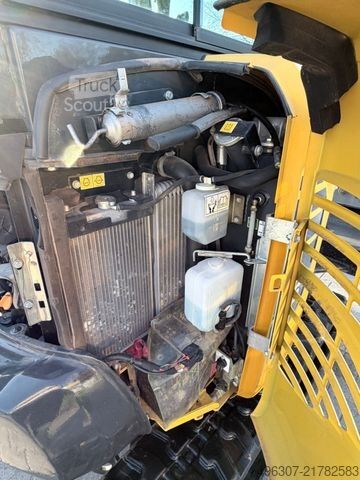Mini excavator KOMATSU PC26 MR-3 + Löffel Packet  / TOP