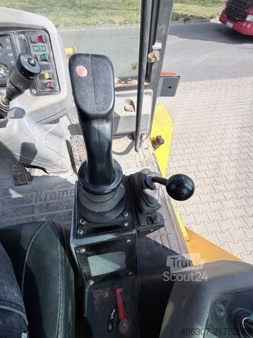 Hjullaster KRAMER 520