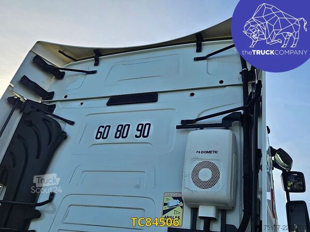  Renault T 520